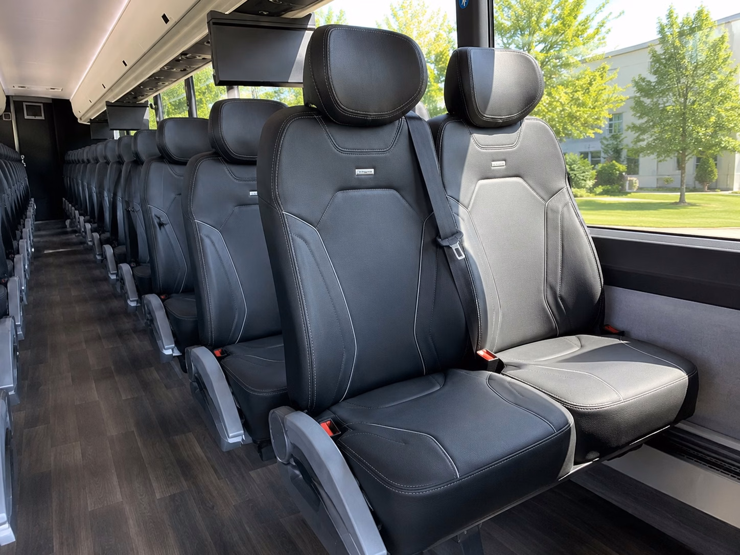 crypto com arena lakers and clippers game transportation from fullerton
