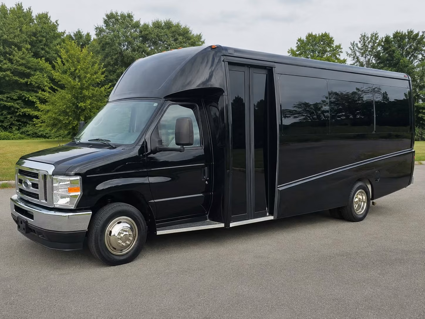 fullerton bus rentals for school field trips